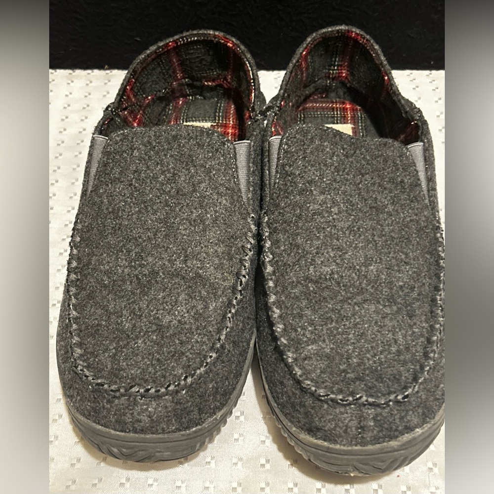 Staheekum Mens Curbside Slippers Charcoal Gray Red Plaid Inside Size 10